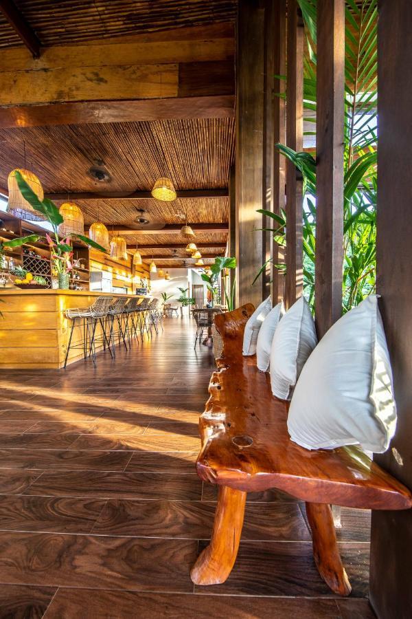 Ahana Resort Эль-Нидо Экстерьер фото